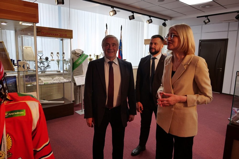 4 февраля в офисе Паралимпийского комитета России состоялась рабочая встреча президента Паралимпийского комитета России Павла Рожкова с исполняющей обязанности заместителя председателя Правительства Забайкальского края... 4 февраля в офисе Паралимпийского комитета России состоялась рабочая встреча президента Паралимпийского комитета России Павла Рожкова с исполняющей обязанности заместителя председателя Правительства Забайкальского края...