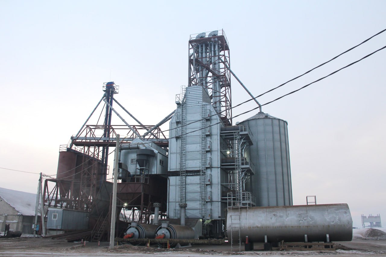 Племзавод «Комсомолец» запустил новое сушильное оборудование на нерчинской базе предприятия Племзавод «Комсомолец» запустил новое сушильное оборудование на нерчинской базе предприятия