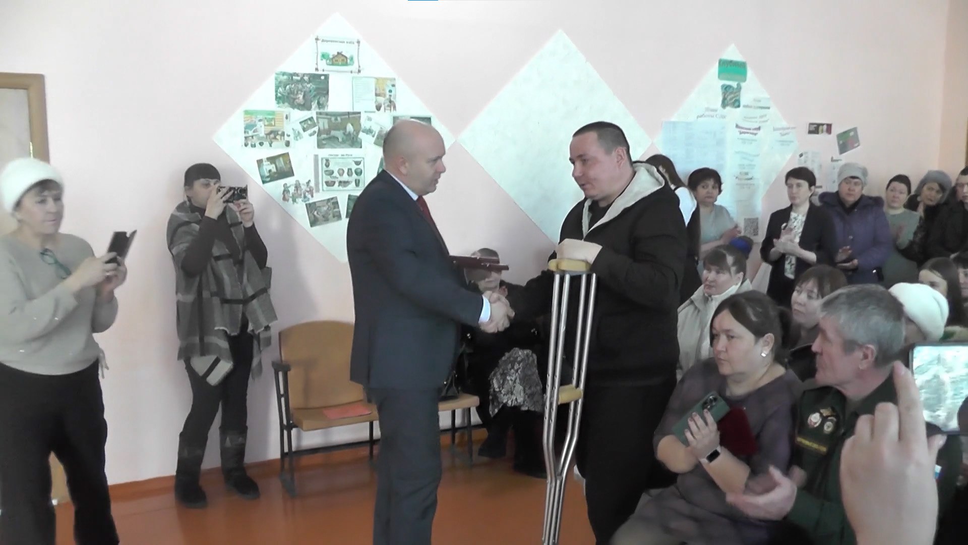 Семь наград вручили участникам СВО в Ундино-Поселье