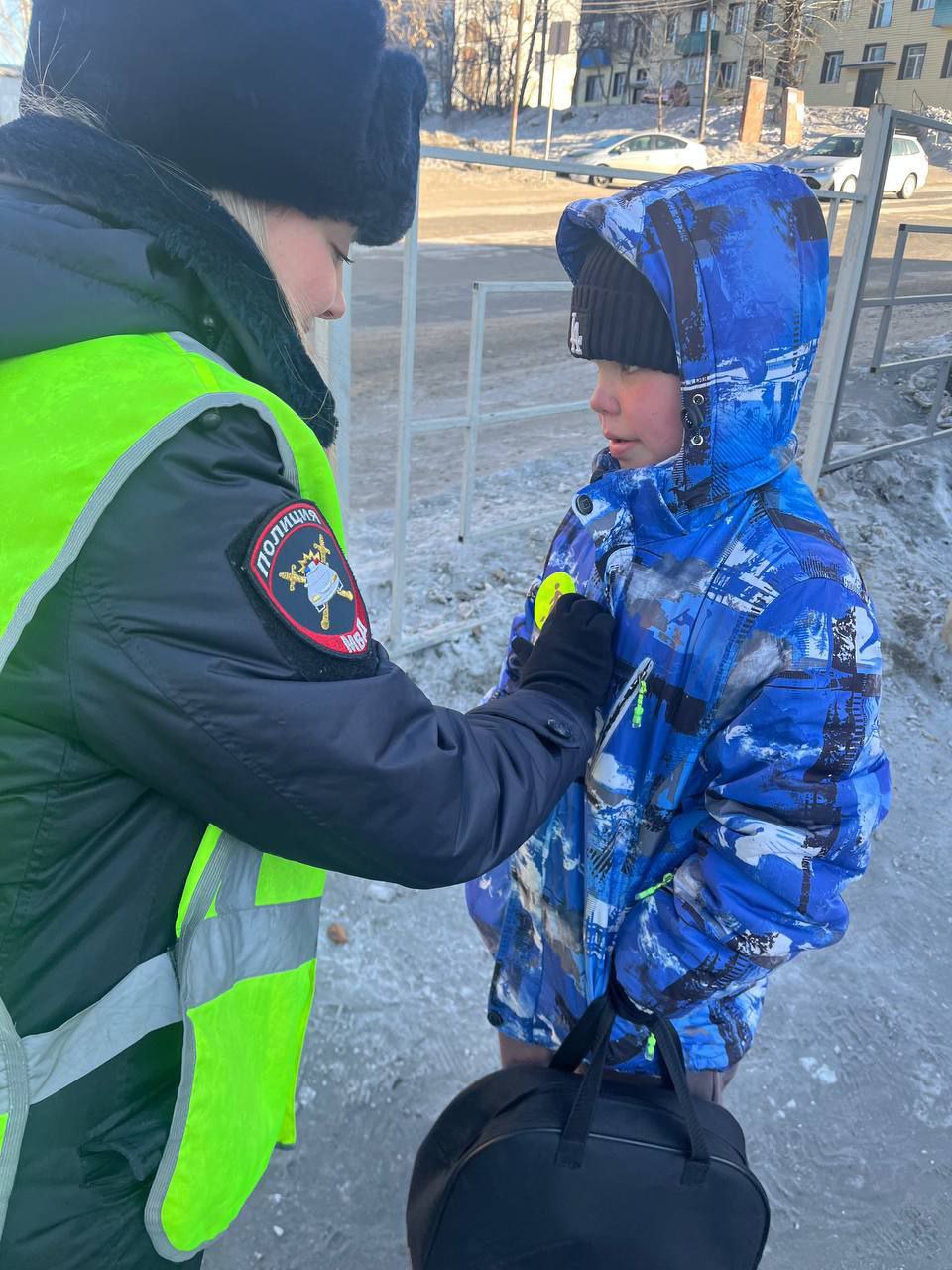 В г. Могоча автоинспекторы и представители общественного совета при МО МВД России "Могочинский" провели акцию "Пешеход" В г. Могоча автоинспекторы и представители общественного совета при МО МВД России "Могочинский" провели акцию "Пешеход"