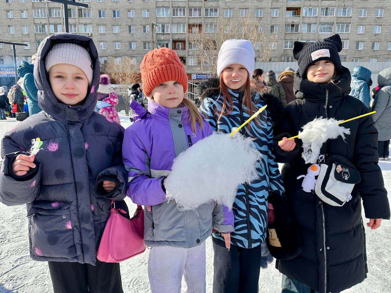 Читинцы празднуют Масленицу в обновленном по нацпроекту парке МЖК Читинцы празднуют Масленицу в обновленном по нацпроекту парке МЖК