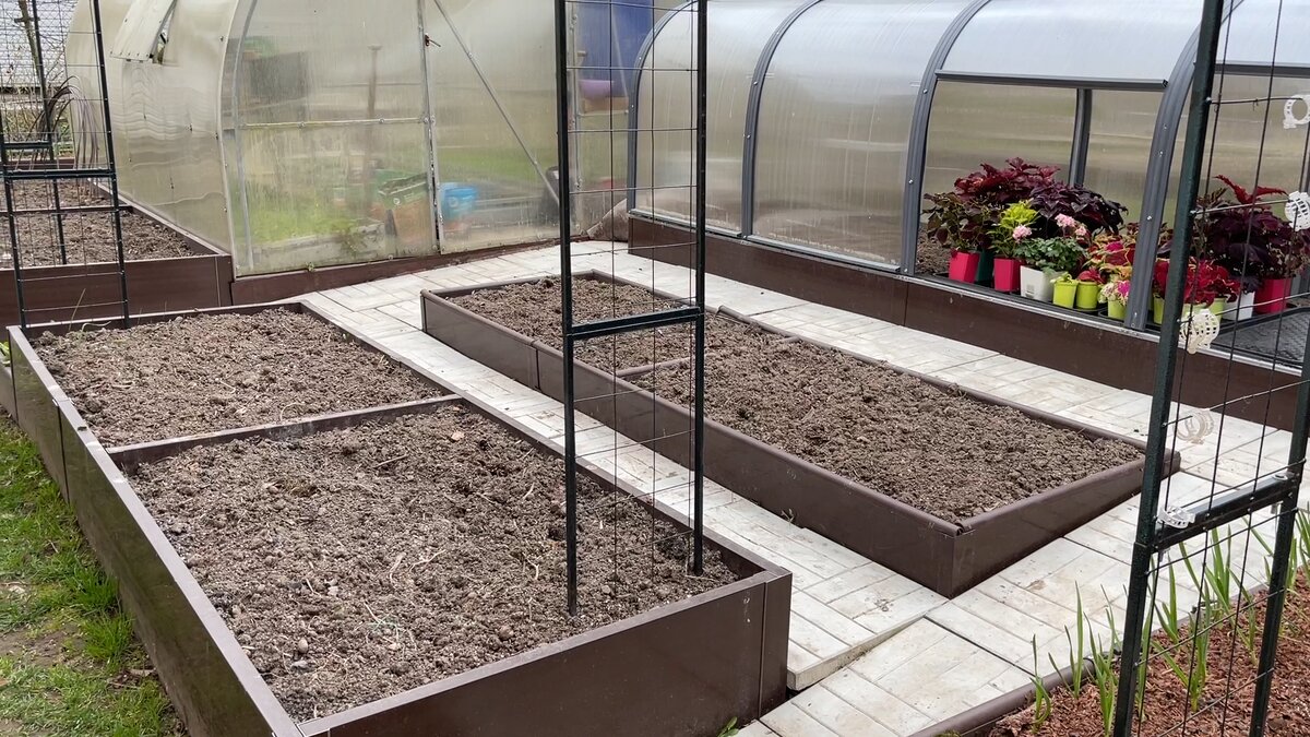 Как подготовить почву и удобрения для успешного дачного сезона