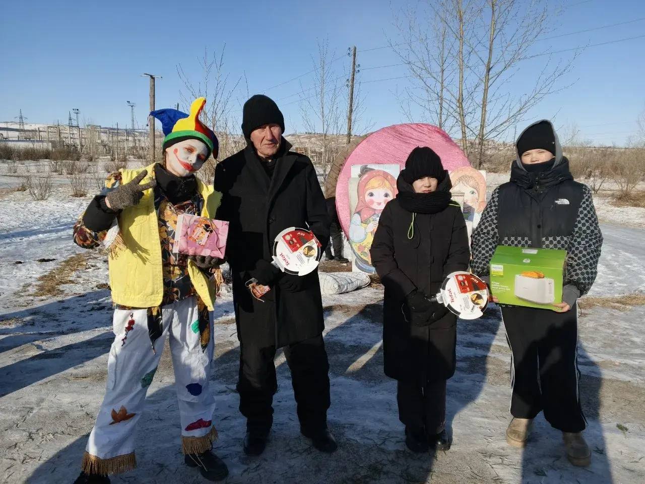 Ещё одни масленичные народные гуляния прошли сегодня поселке ЧЭС Черновского района Ещё одни масленичные народные гуляния прошли сегодня поселке ЧЭС Черновского района