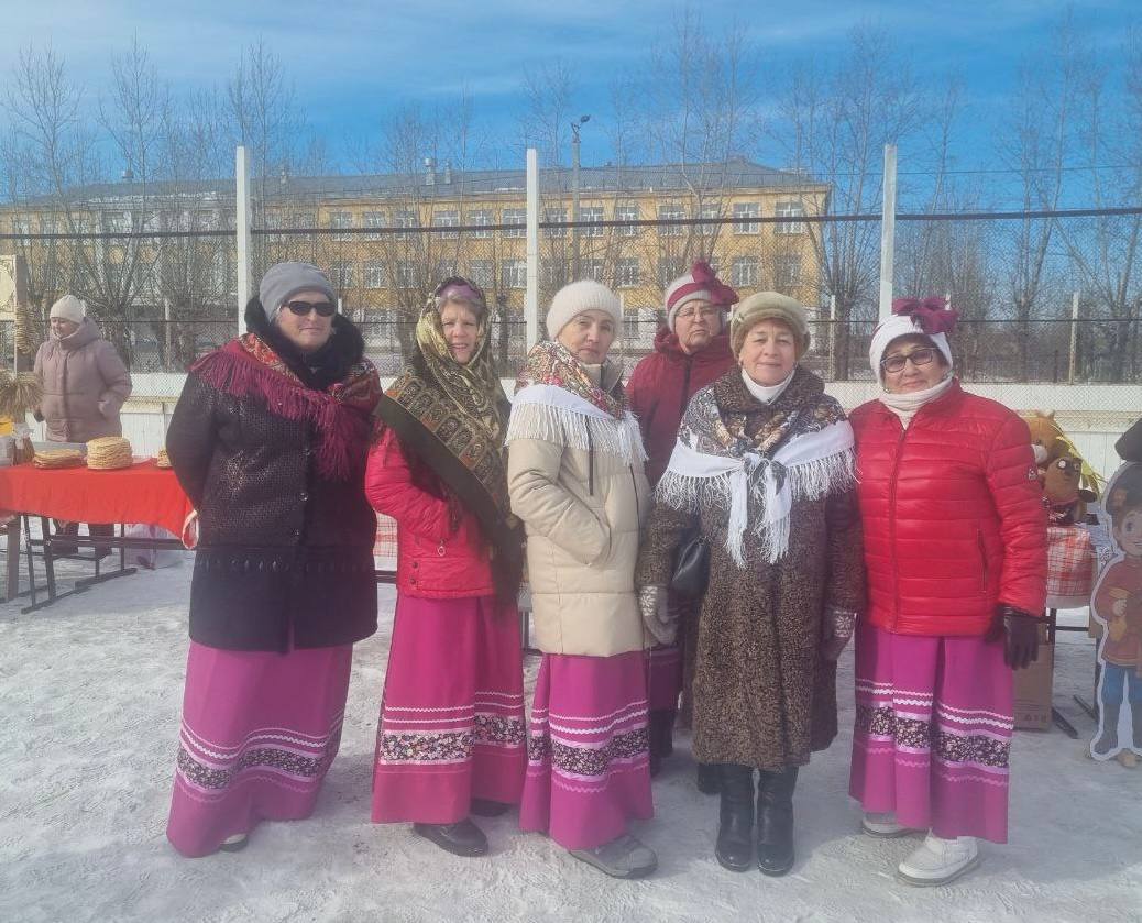 В поселке Восточный на площадке МСК «Шахтер» состоялись «Масленица дружбы», фестиваль подворий «Круг гостеприимства» и праздничная ярмарка В поселке Восточный на площадке МСК «Шахтер» состоялись «Масленица дружбы», фестиваль подворий «Круг гостеприимства» и праздничная ярмарка