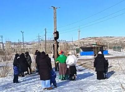 Ещё одни масленичные народные гуляния прошли сегодня поселке ЧЭС Черновского района Ещё одни масленичные народные гуляния прошли сегодня поселке ЧЭС Черновского района