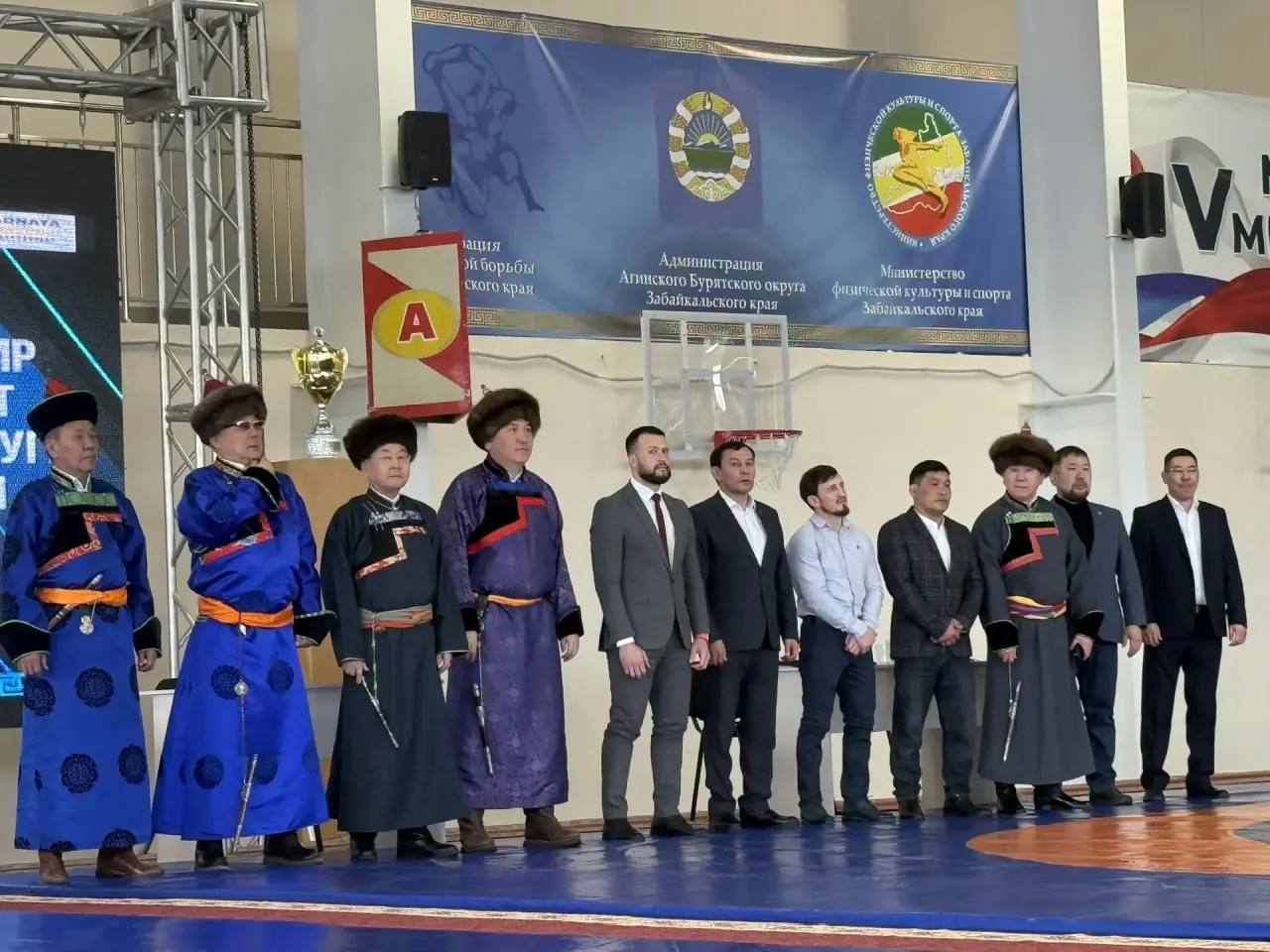 В поселке Агинское сегодня торжественно открыт Всероссийский турнир по вольной борьбе памяти Героя Советского Союза Базара Ринчино В поселке Агинское сегодня торжественно открыт Всероссийский турнир по вольной борьбе памяти Героя Советского Союза Базара Ринчино