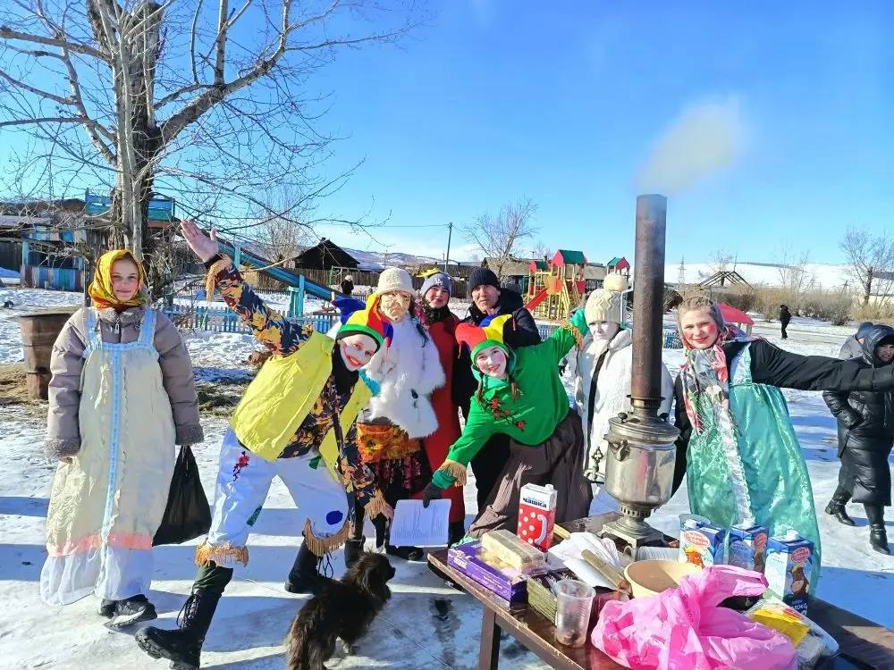 Ещё одни масленичные народные гуляния прошли сегодня поселке ЧЭС Черновского района