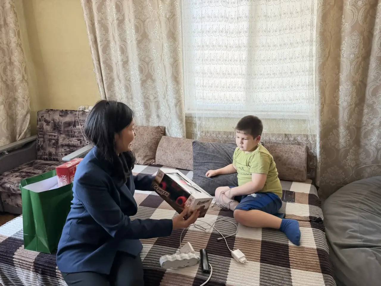 Министр экономического развития Забайкалья посетила семьи участников СВО Министр экономического развития Забайкалья посетила семьи участников СВО