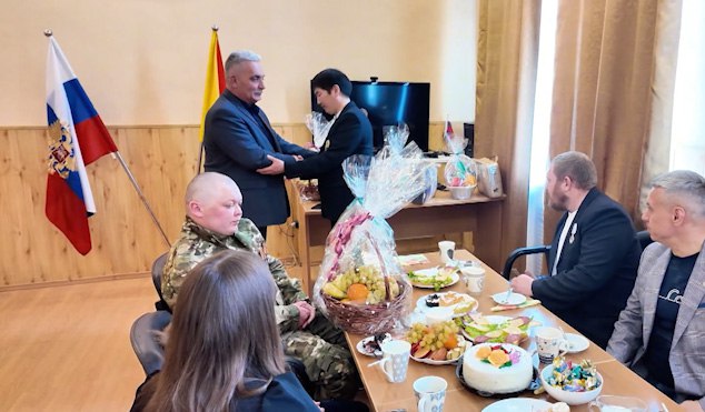 Подарочные наборы получили представители семей героев-участников СВО в Забайкальске