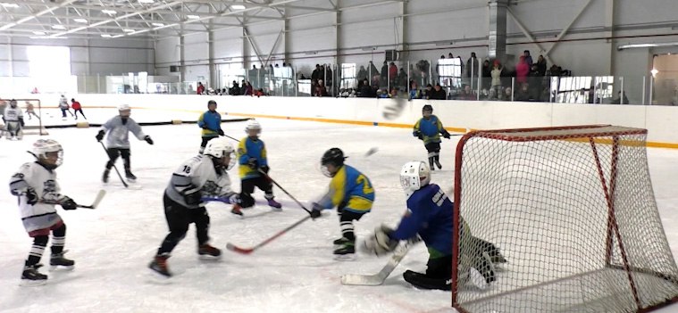 В Приаргунске прошли товарищеские встречи юных хоккеистов