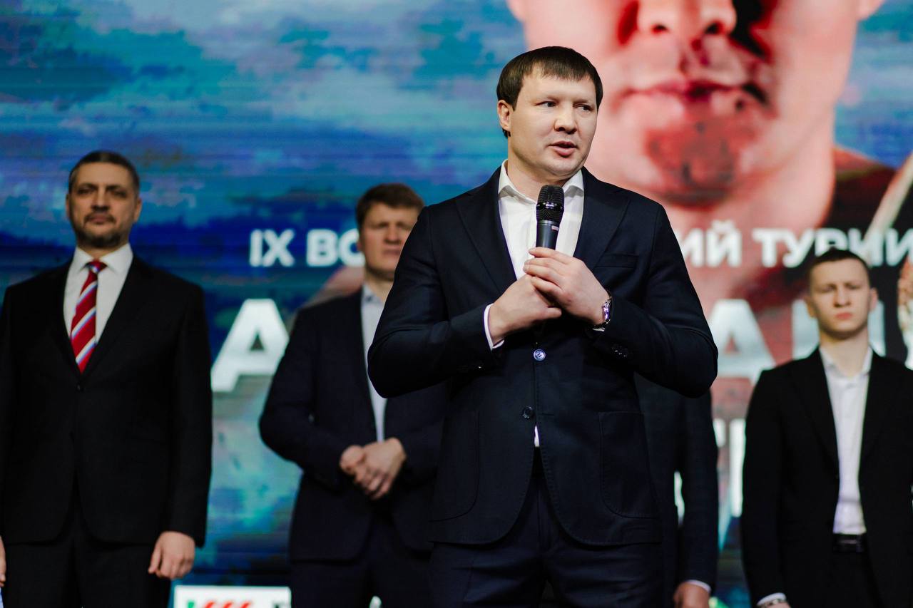 В Чите завершился IX Всероссийский турнир по боксу имени Александра Бахтина В Чите завершился IX Всероссийский турнир по боксу имени Александра Бахтина