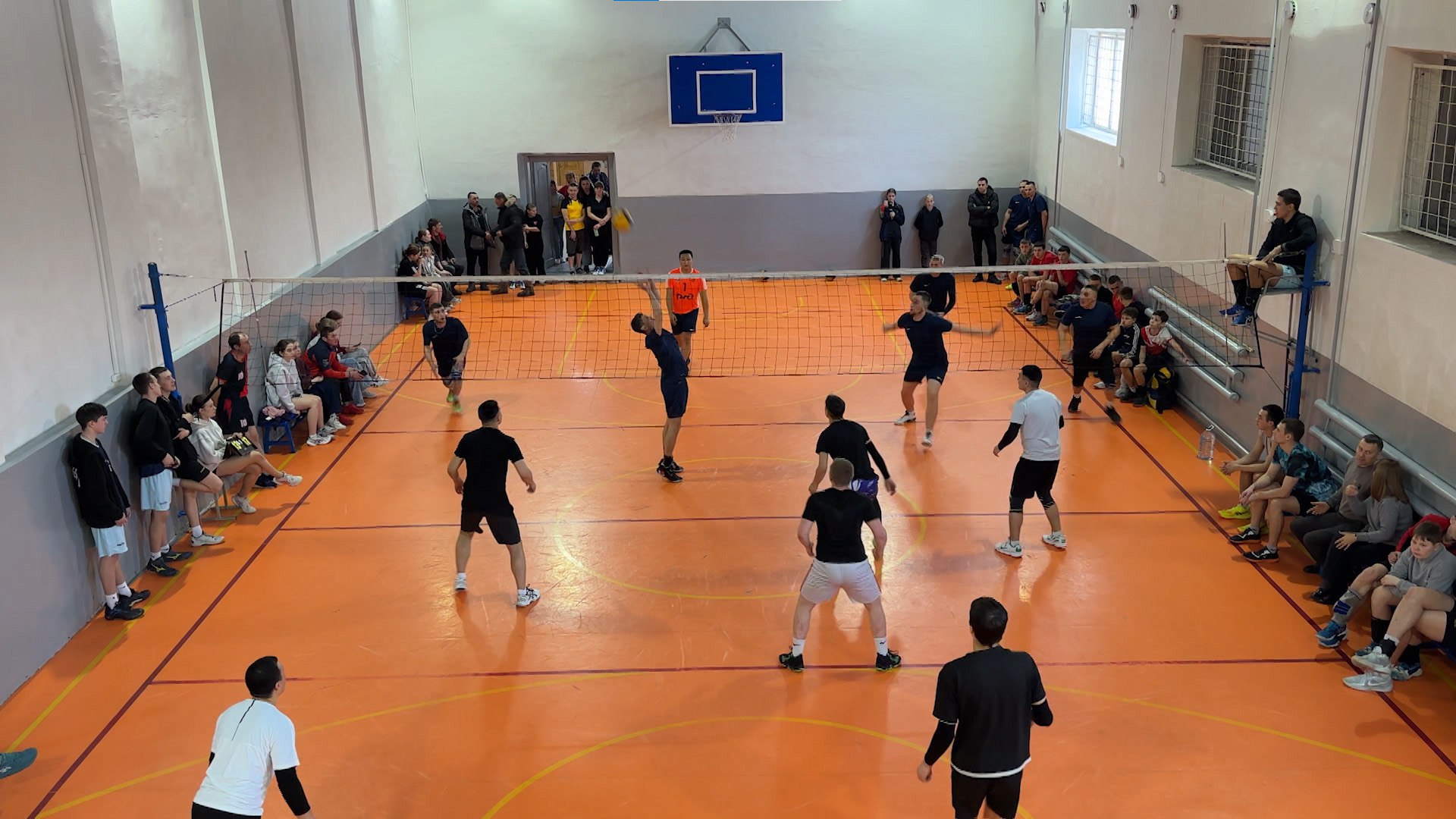 В селе Тарбагатай состоялся межрегиональный турнир по волейболу памяти Семёнова