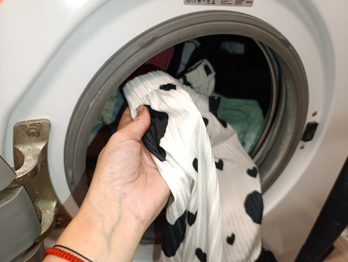 Как быстро вернуть одежде свежесть без стирки
