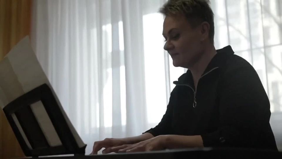 Сегодня отмечается Международный женский день — символ весны, красоты и нежности