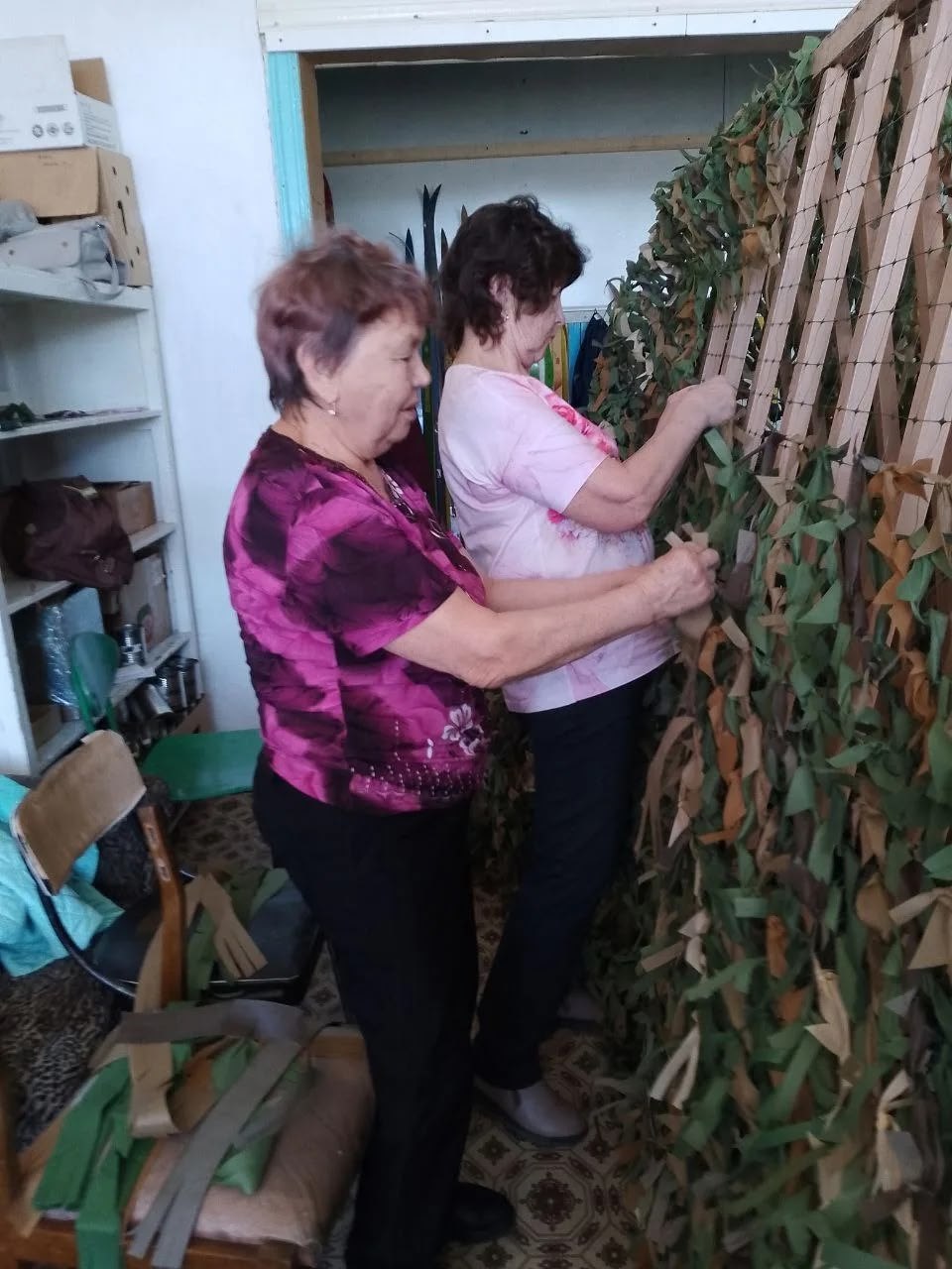 Волонтёры клуба «Zaбота» отправляют бойцам-землякам посылки на фронт Волонтёры клуба «Zaбота» отправляют бойцам-землякам посылки на фронт