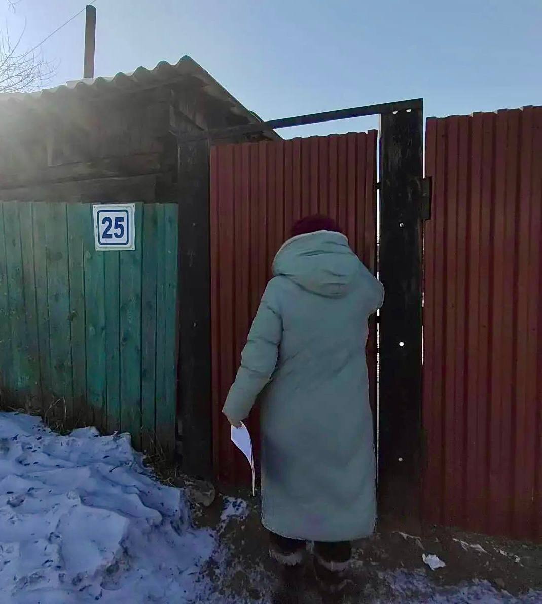 Комиссией по делам несовершеннолетних и защите их прав Железнодорожного района города Читы совместно с сотрудниками Управления ГО и ЧС, ГУСО ЧКЦСОН «Берегиня» проведен межведомственный профилактический рейд по соблюдению... Комиссией по делам несовершеннолетних и защите их прав Железнодорожного района города Читы совместно с сотрудниками Управления ГО и ЧС, ГУСО ЧКЦСОН «Берегиня» проведен межведомственный профилактический рейд по соблюдению...