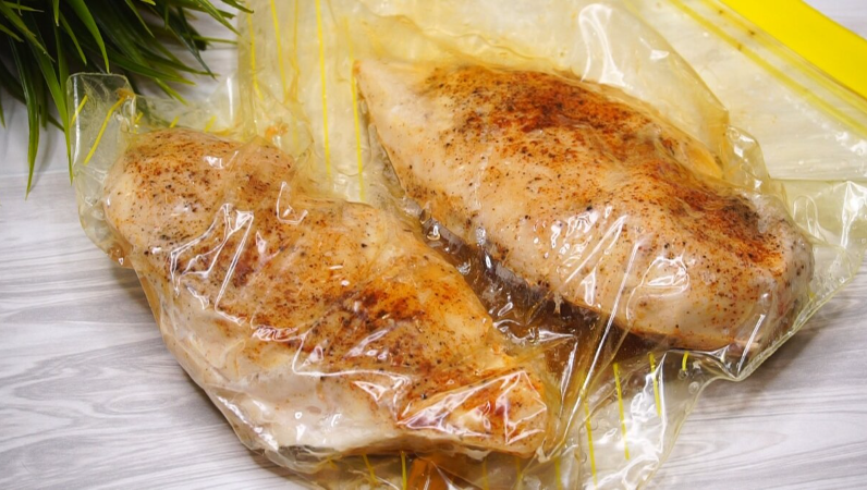 Куриная грудка вместо колбасы: секреты сочного приготовления