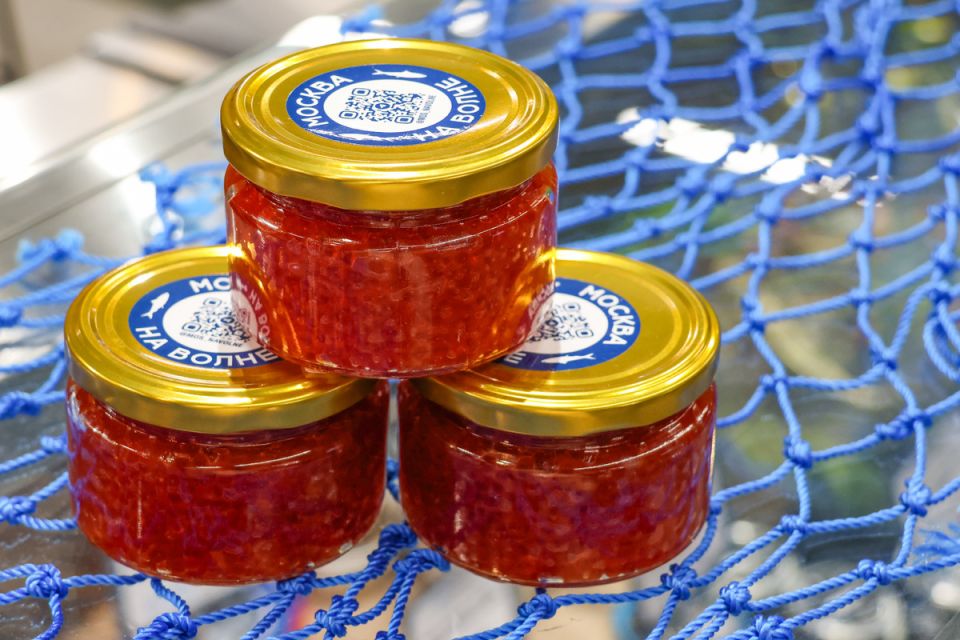 Икра форели из северных озер снова на прилавках Москвы