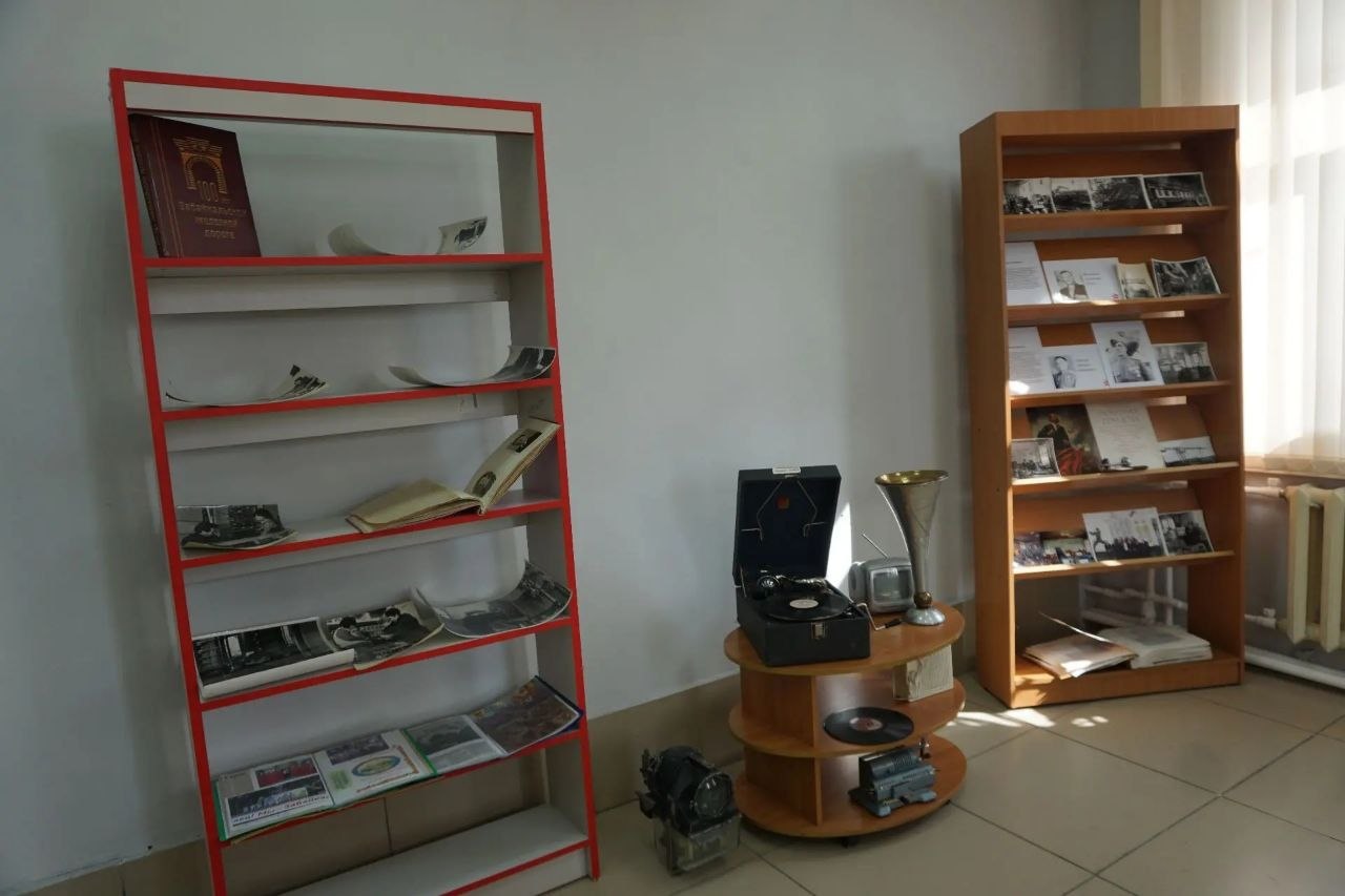 Комнату трудовой и боевой славы железнодорожников открыли в Шилке Комнату трудовой и боевой славы железнодорожников открыли в Шилке