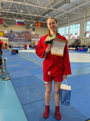 Тренер из Читы взяла бронзу на первом чемпионате России по боевому самбо