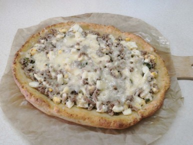 Нежная белковая ватрушка с тунцом: идеальный перекус