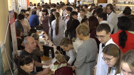 В ЧГМА прошла ярмарка вакансий