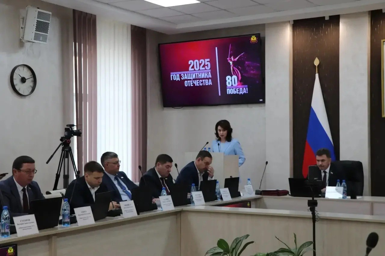 Мэр Читы Инна Щеглова выступила сегодня, 26 марта, перед депутатами Думы городского округа с отчетом о результатах своей деятельности и деятельности администрации краевого центра в 2025 году Мэр Читы Инна Щеглова выступила сегодня, 26 марта, перед депутатами Думы городского округа с отчетом о результатах своей деятельности и деятельности администрации краевого центра в 2025 году