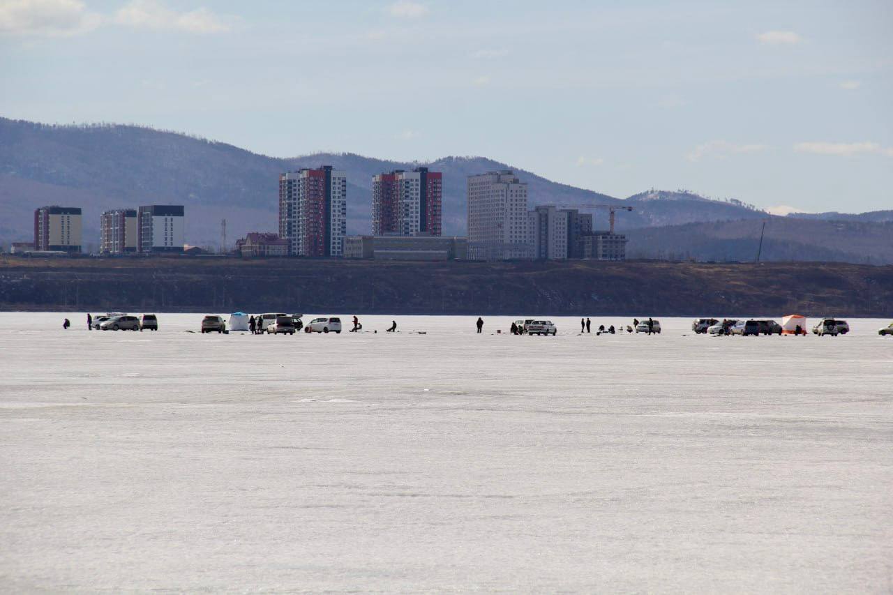 Весенний лед обманчив!. Продолжаются профилактические рейды по рекам Чита, Ингода и озеру Кенон Весенний лед обманчив!. Продолжаются профилактические рейды по рекам Чита, Ингода и озеру Кенон