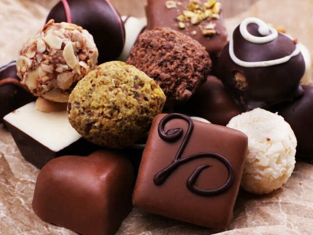 Протоиерей Потокин: постующим стоит помнить о мере в сладостях