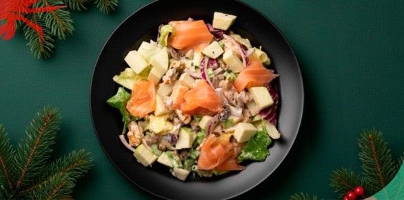 Вкусный салат с лососем и яблоком: простота и элегантность на вашем столе