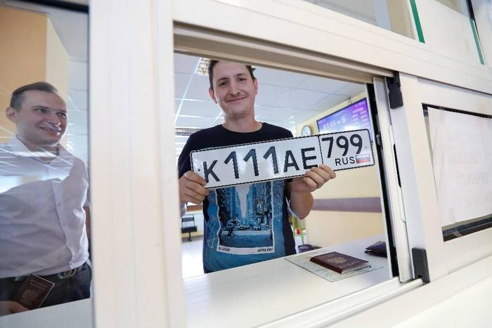 Кабмин одобрил платные «красивые» номера для автомобилей с оговорками