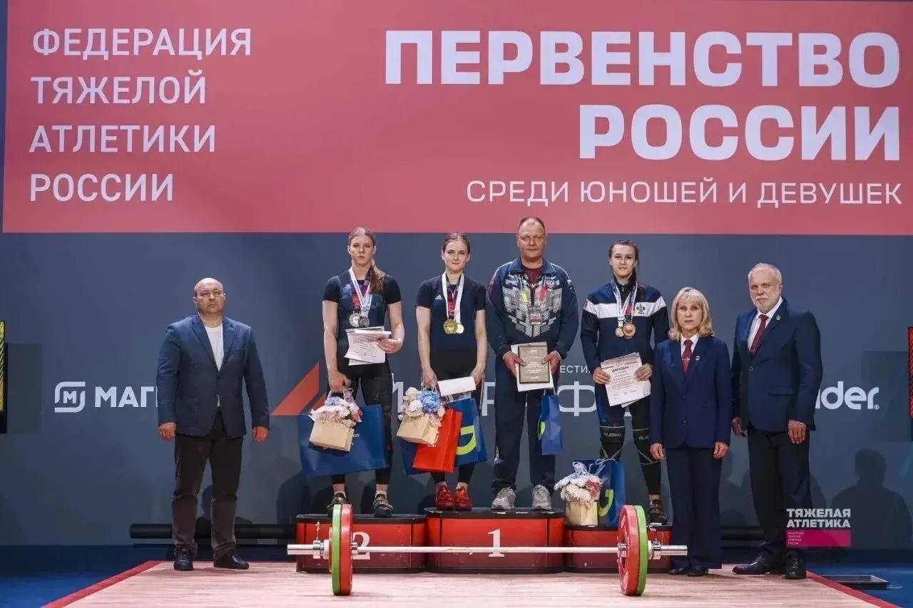 Спортсменки из Читы выступили на Первенстве России по тяжелой атлетике Спортсменки из Читы выступили на Первенстве России по тяжелой атлетике