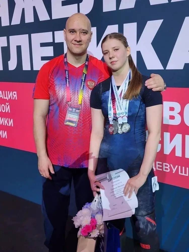 Спортсменки из Читы выступили на Первенстве России по тяжелой атлетике Спортсменки из Читы выступили на Первенстве России по тяжелой атлетике