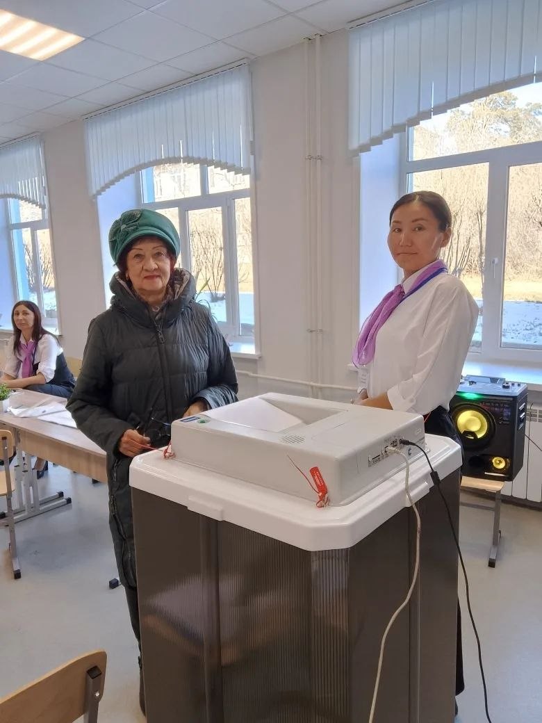 В Гагаринском округе продолжается второй день голосования В Гагаринском округе продолжается второй день голосования