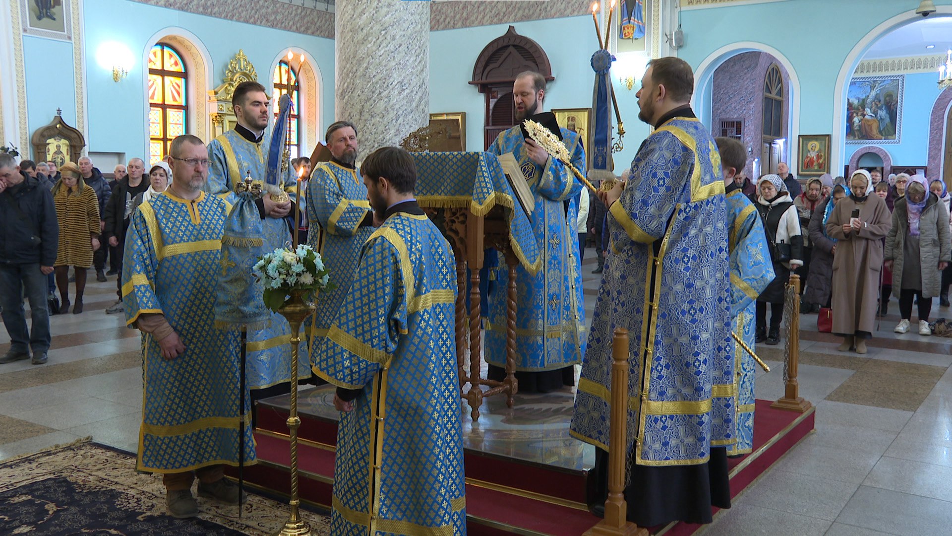 Православные верующие отмечают Благовещение