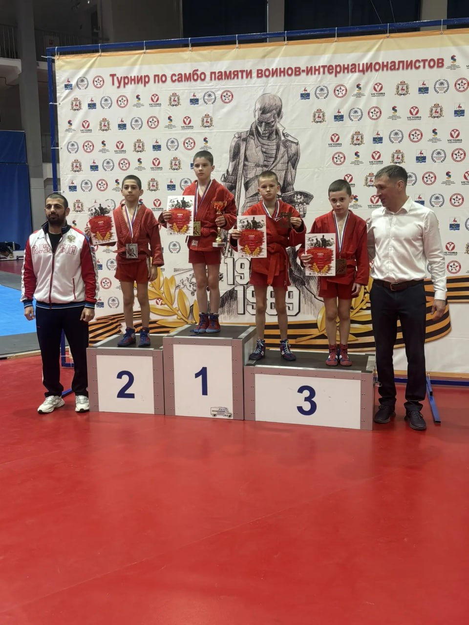 Забайкальские спортсмены приняли участие во Всероссийских соревнованиях по самбо Забайкальские спортсмены приняли участие во Всероссийских соревнованиях по самбо