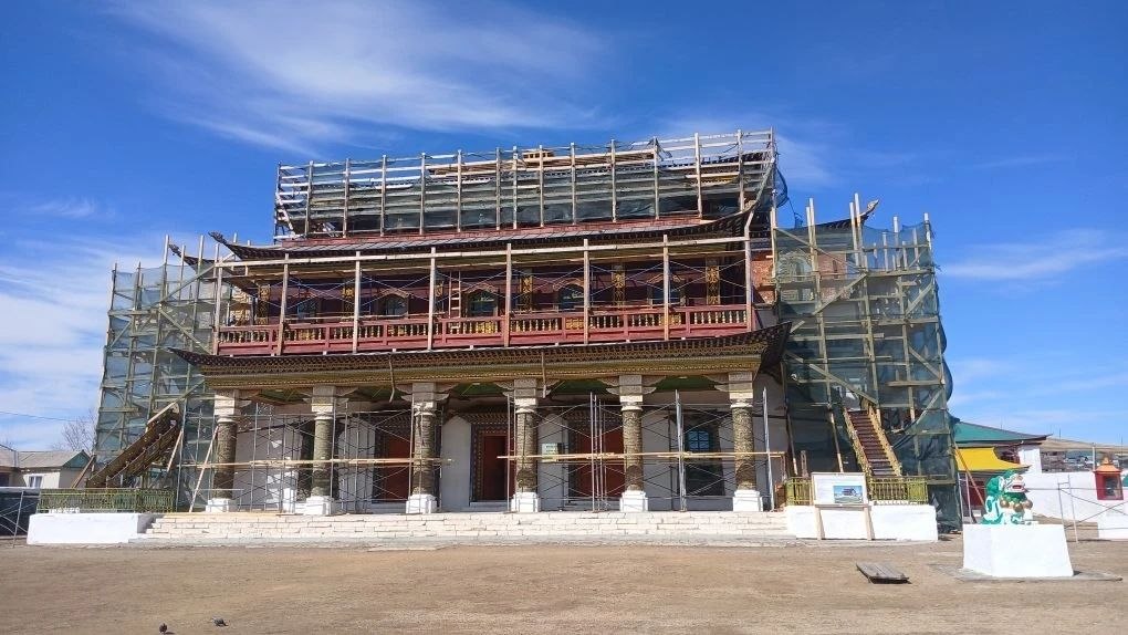 Сенатор РФ Баир Жамсуев проверил ход реставрации Цугольского дацана