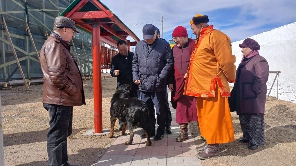 Сенатор РФ Баир Жамсуев проверил ход реставрации Цугольского дацана Сенатор РФ Баир Жамсуев проверил ход реставрации Цугольского дацана