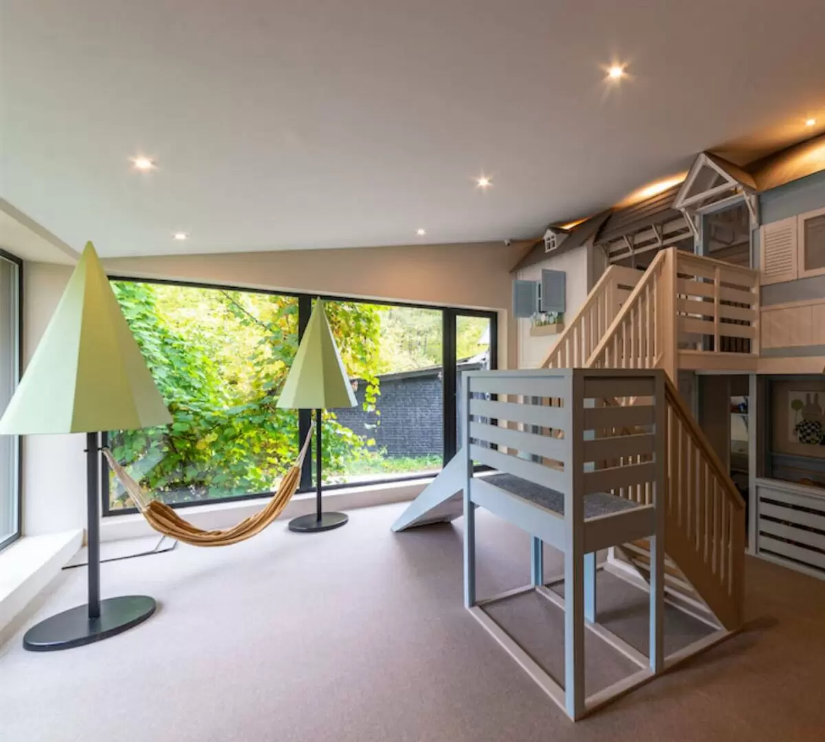 Рестораны с детскими игровыми зонами