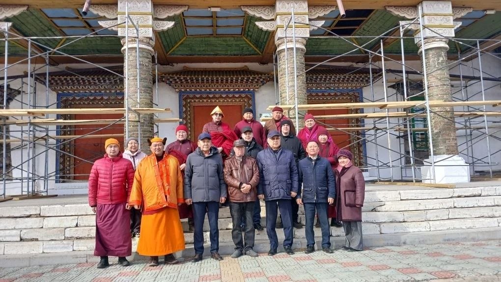 Сенатор РФ Баир Жамсуев проверил ход реставрации Цугольского дацана Сенатор РФ Баир Жамсуев проверил ход реставрации Цугольского дацана