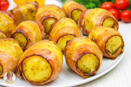 Необычное сочетание: картошка с беконом в рукаве