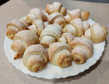 Творожные рогалики: восхитительное лакомство к чаю