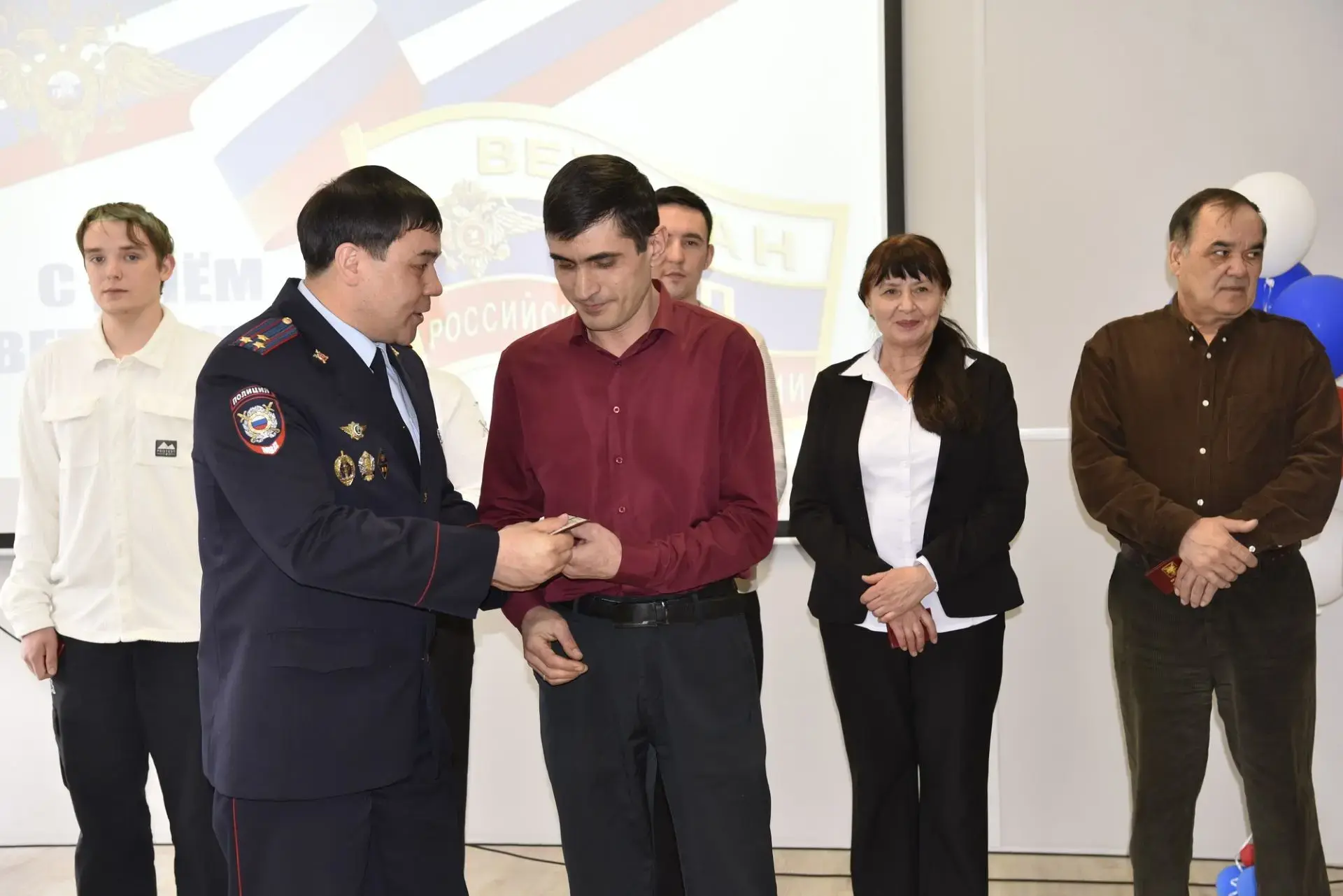 Их знают и помнят в Смоленке, Засопке, Атамановке: в Читинском округе чествовали ветеранов милиции Их знают и помнят в Смоленке, Засопке, Атамановке: в Читинском округе чествовали ветеранов милиции