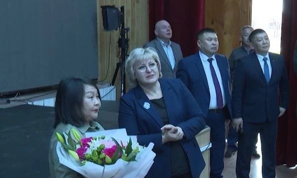 Марина Секержитская посетила соцобъекты в Агинском