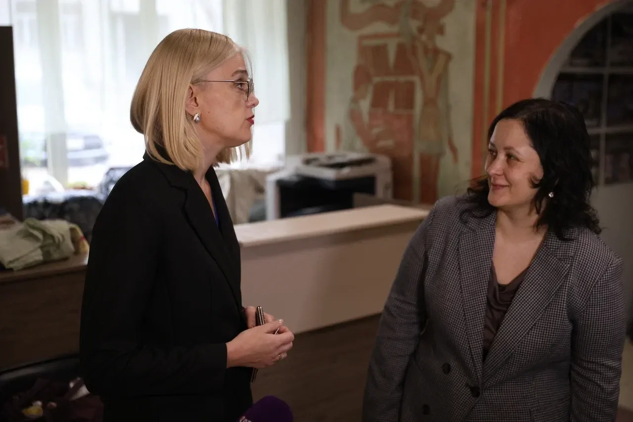 В Чите продолжается ремонт старейшей библиотеки благодаря господдержке В Чите продолжается ремонт старейшей библиотеки благодаря господдержке