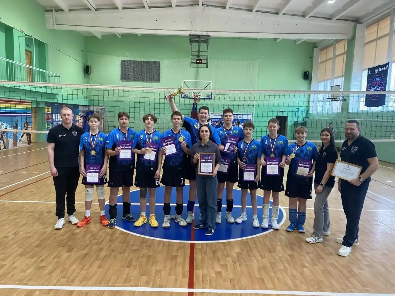 Забайкальцы выиграли оборочные соревнования по волейболу «Серебряный мяч» в Биробиджане