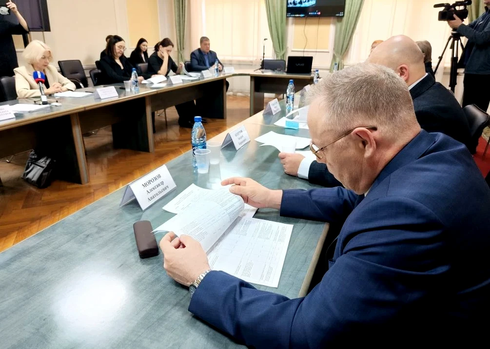 Наказы депутатов в 2025 году выполнены на 14,6 млрд.рублей Наказы депутатов в 2025 году выполнены на 14,6 млрд.рублей