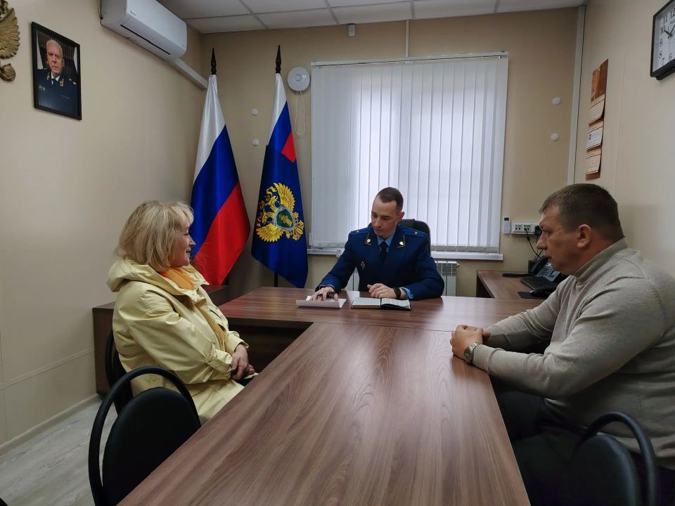 Вчера в органах прокуратуры прошел очередной Всероссийский день приема предпринимателей Вчера в органах прокуратуры прошел очередной Всероссийский день приема предпринимателей