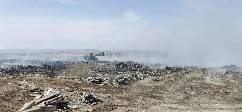 Площадь возгорания на полигоне в Борзе сократилась с 9 до 0,03 гектаров Площадь возгорания на полигоне в Борзе сократилась с 9 до 0,03 гектаров