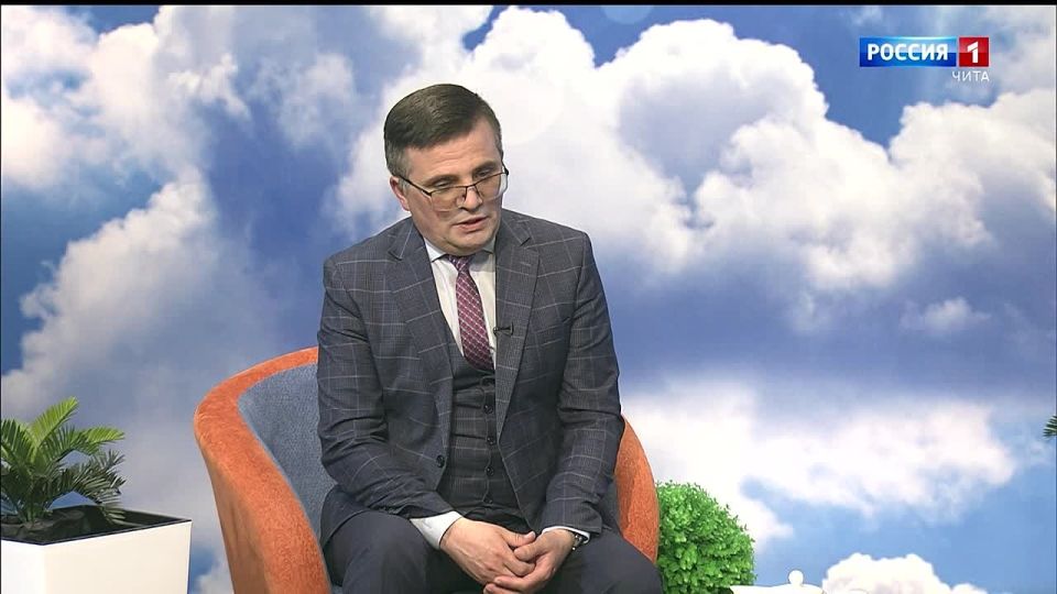 Программа Акценты. В студии министр транспорта и дорожного хозяйства Евгений Дюртеев